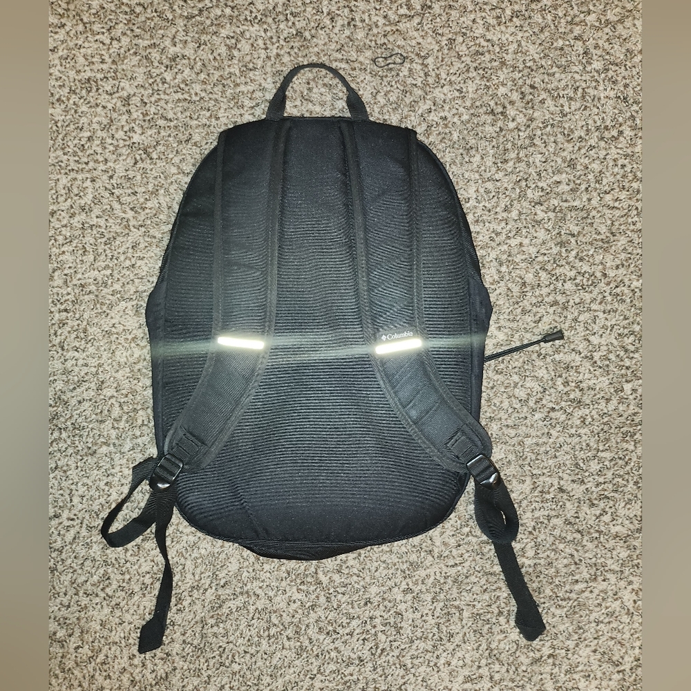 Columbia Backpack - Picture 2 of 2